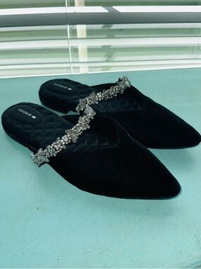 Birdies Black Velvet Jeweled Pointed-Toe Mules